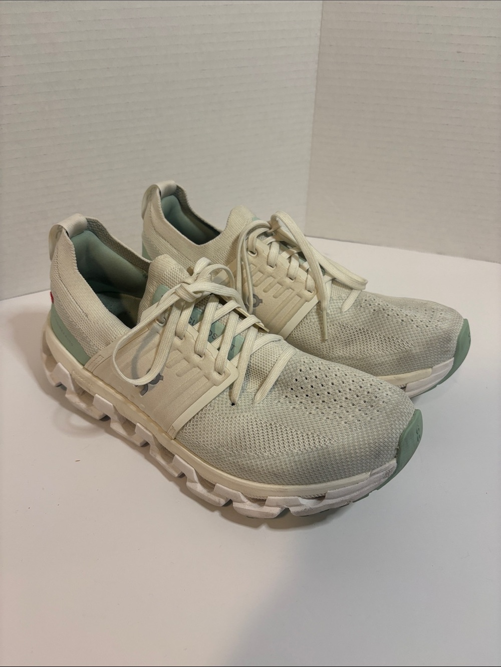 On Cloud Cloudswift Sock Style Running Shoes White Mint